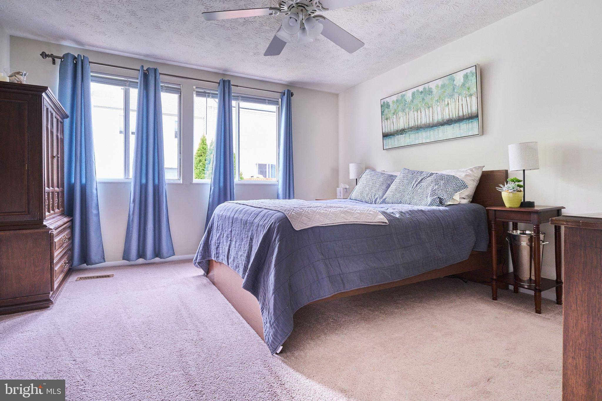 GUNNERS LAKE VILLAGE - Residential