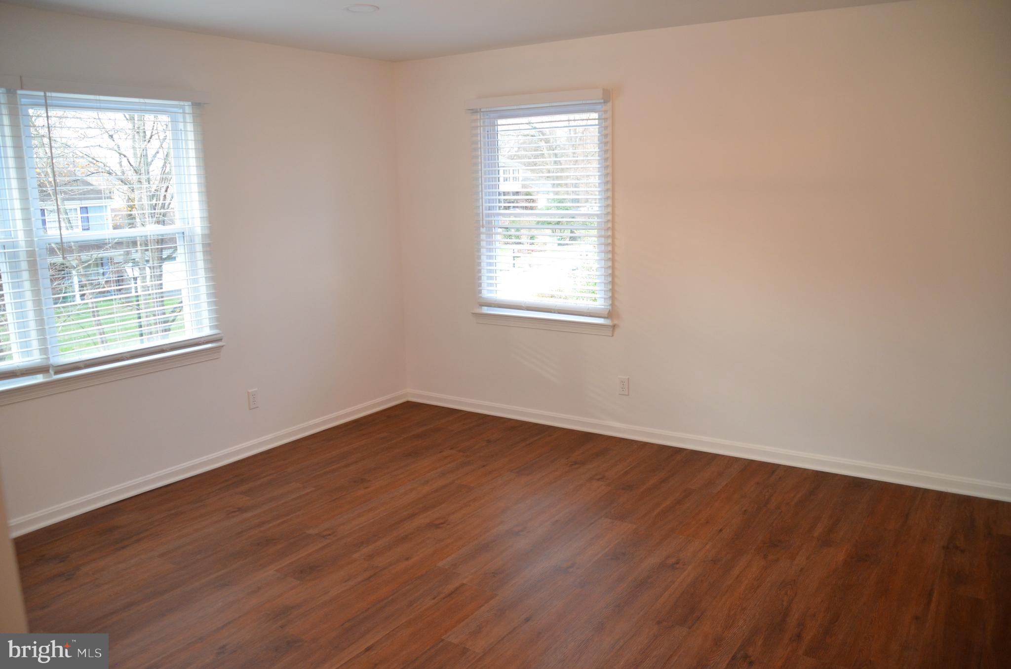 TANTALLON ON THE POTOMAC - Residential Lease