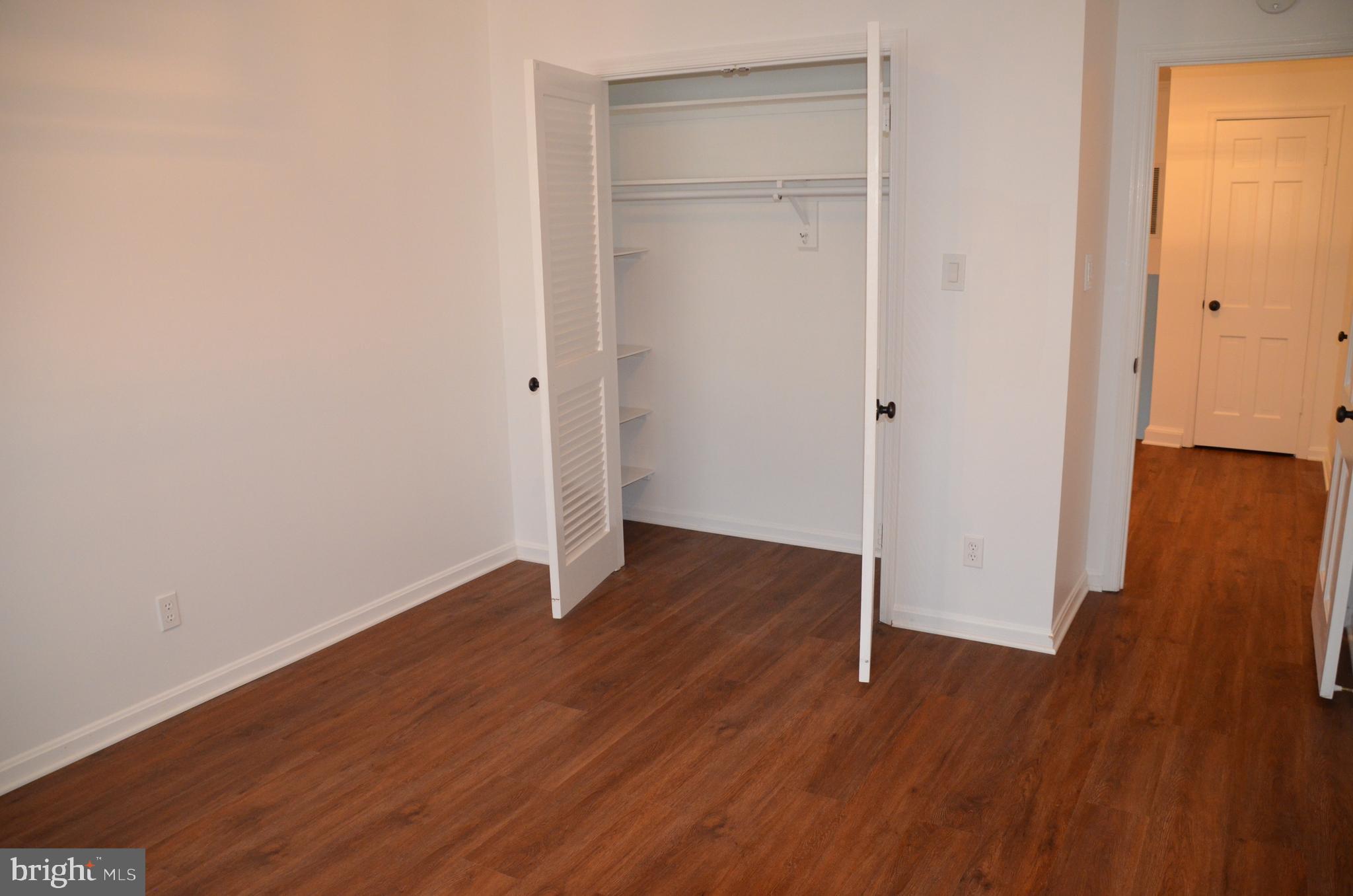 TANTALLON ON THE POTOMAC - Residential Lease