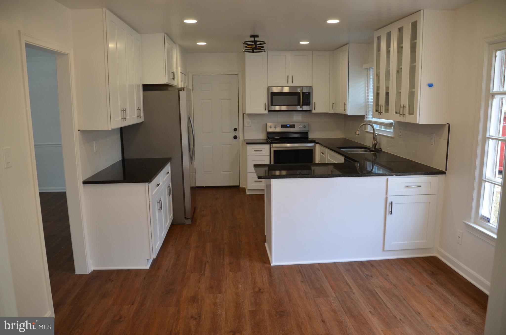 TANTALLON ON THE POTOMAC - Residential Lease