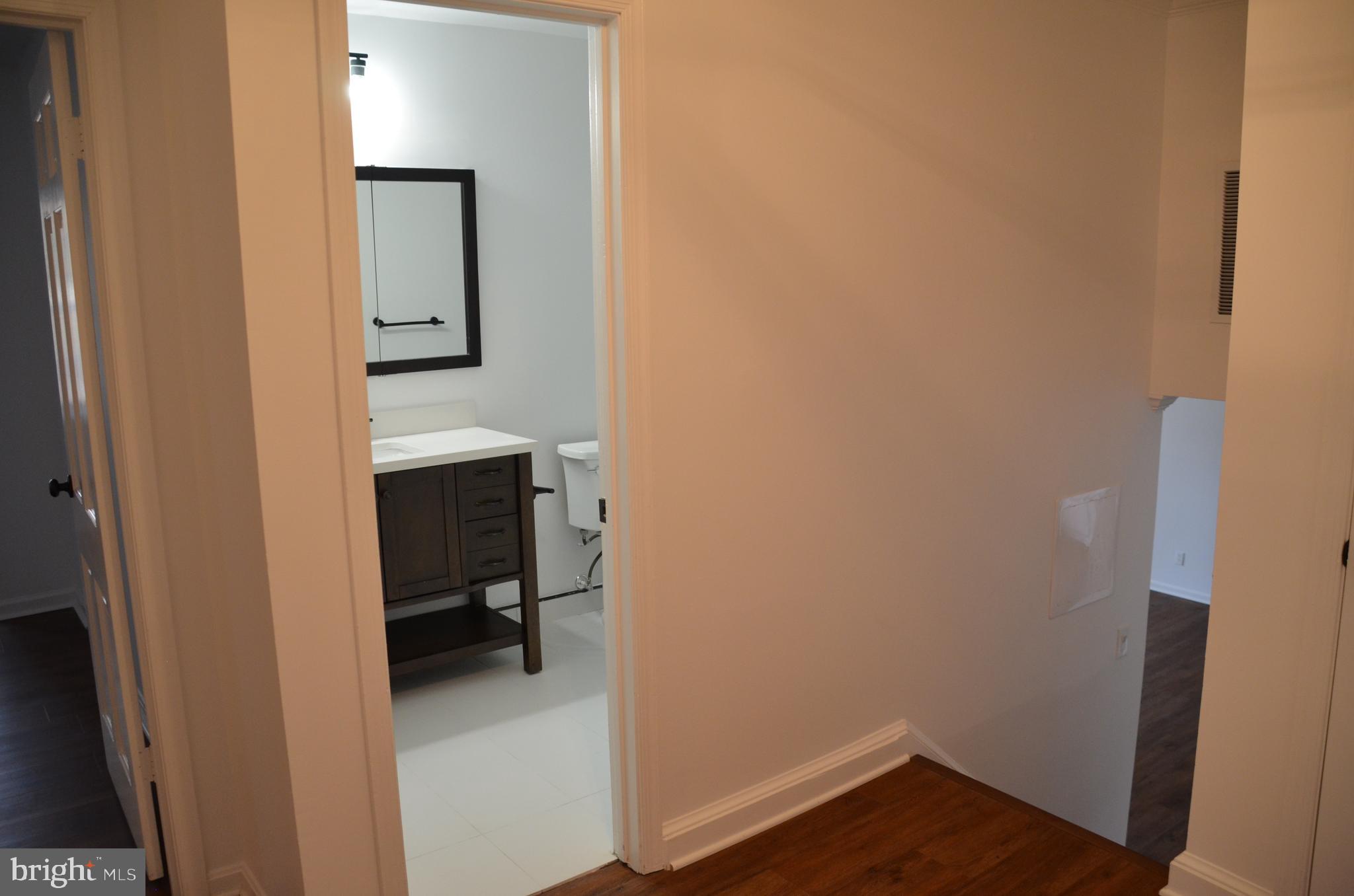 TANTALLON ON THE POTOMAC - Residential Lease