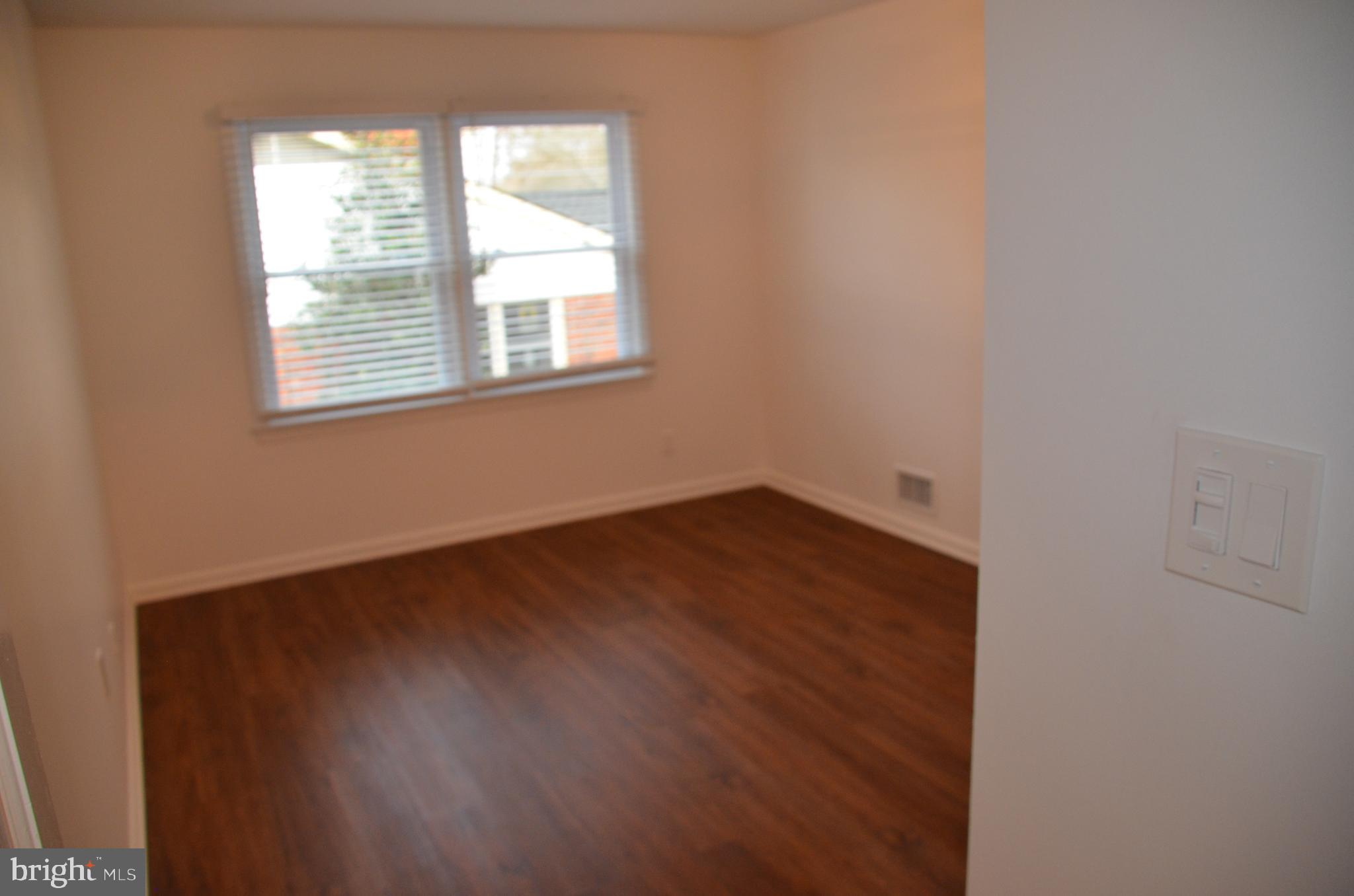 TANTALLON ON THE POTOMAC - Residential Lease