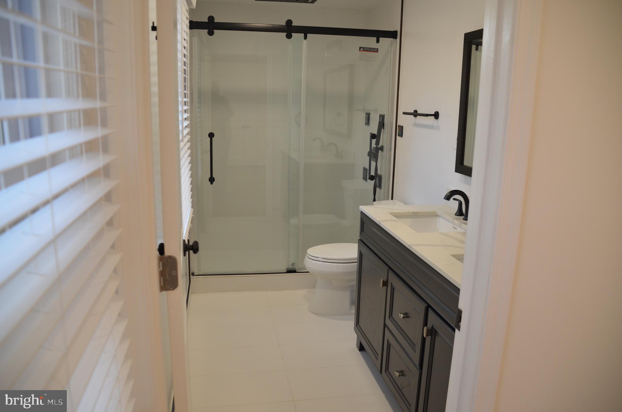 TANTALLON ON THE POTOMAC - Residential Lease