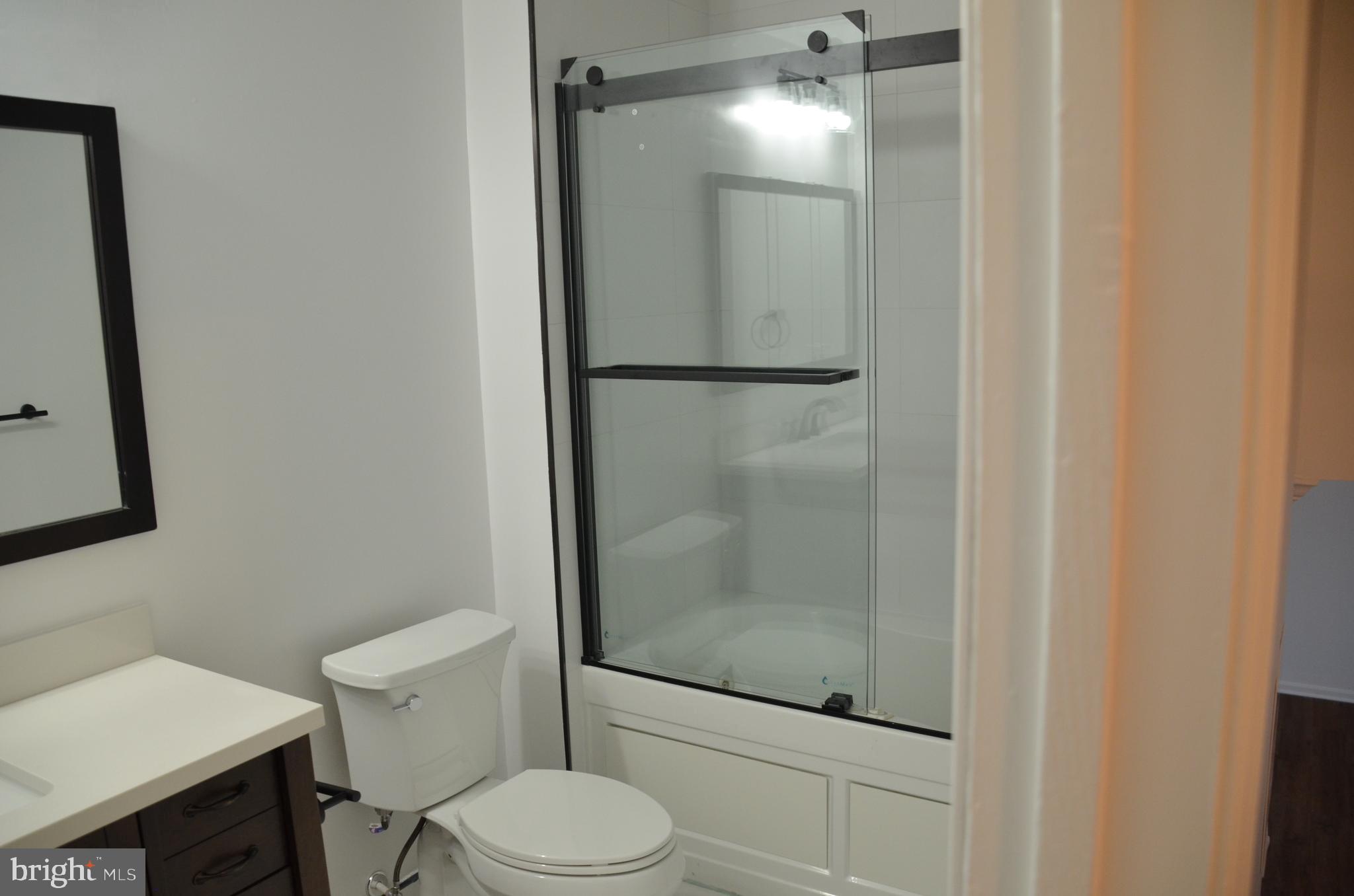 TANTALLON ON THE POTOMAC - Residential Lease