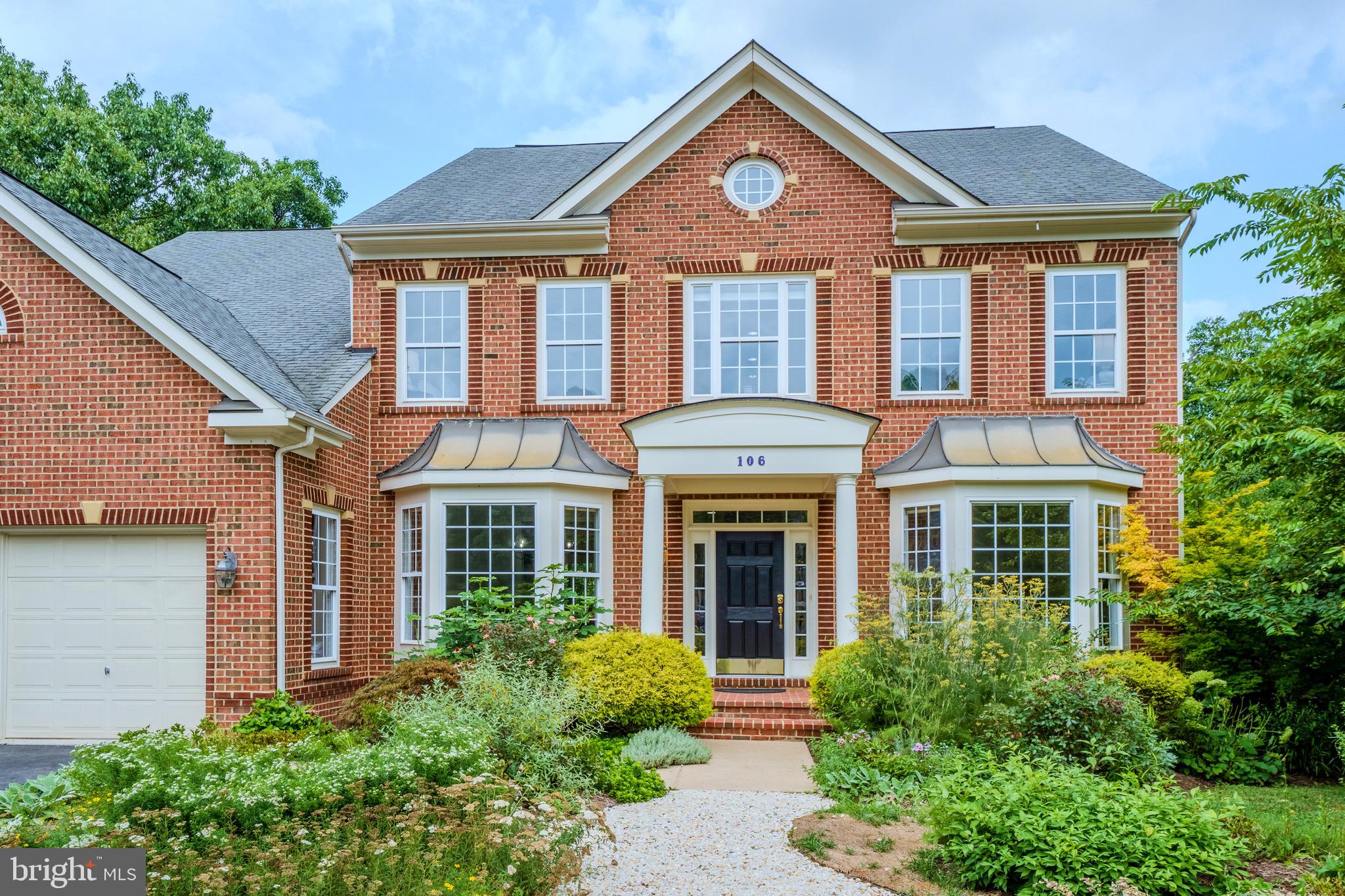 106 CALVARY COURT SE