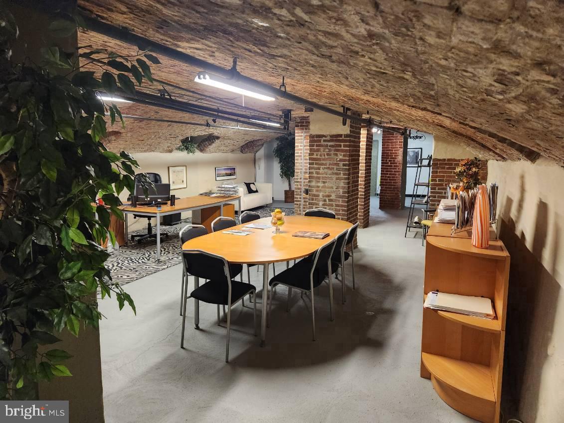 136-38 N 2ND STREET 1B