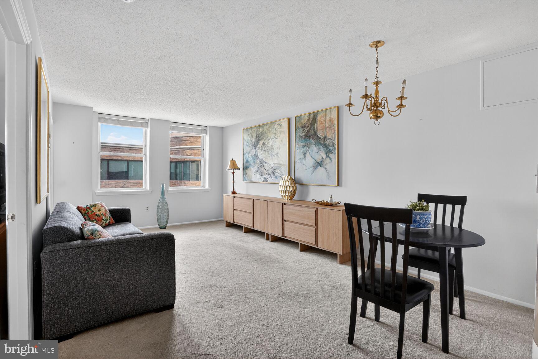 THE JEFFERSON - SUNRISE SENIOR LIVING - Residential