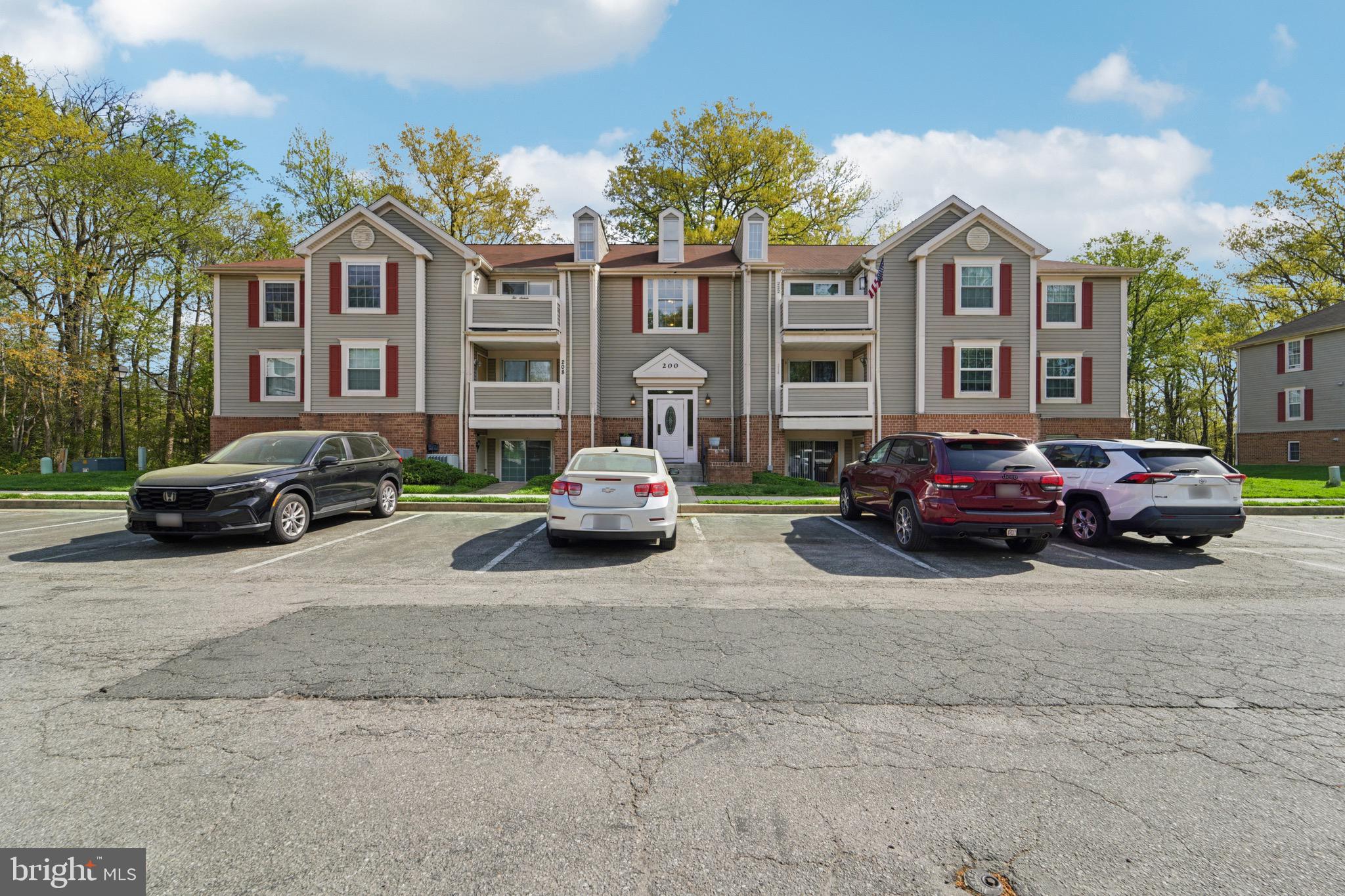 LONG COVE CONDOMINIUMS - Residential