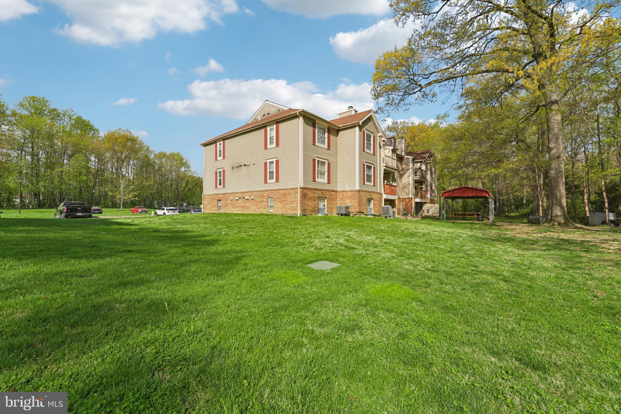 LONG COVE CONDOMINIUMS - Residential