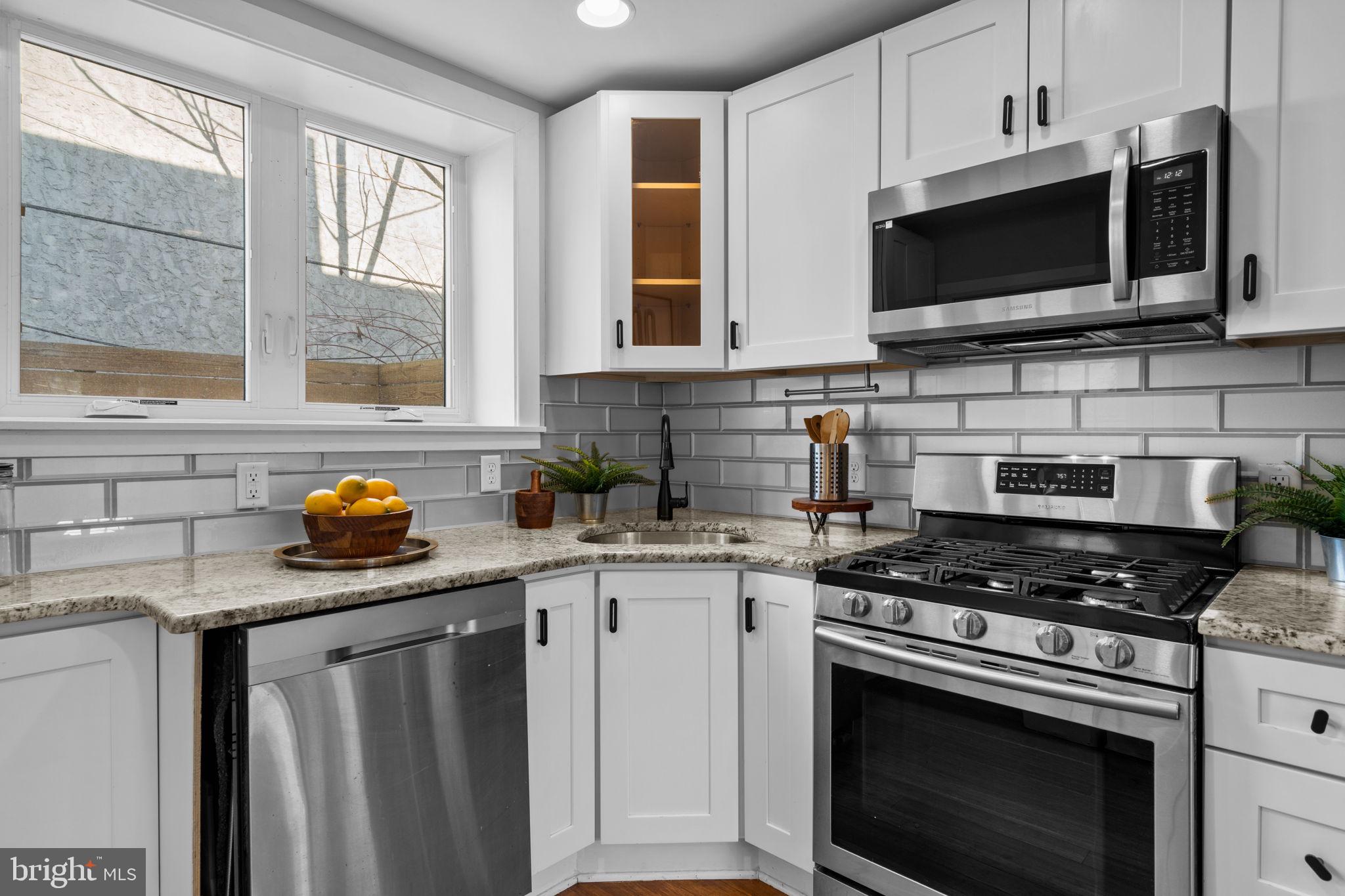 PASSYUNK SQUARE - Residential