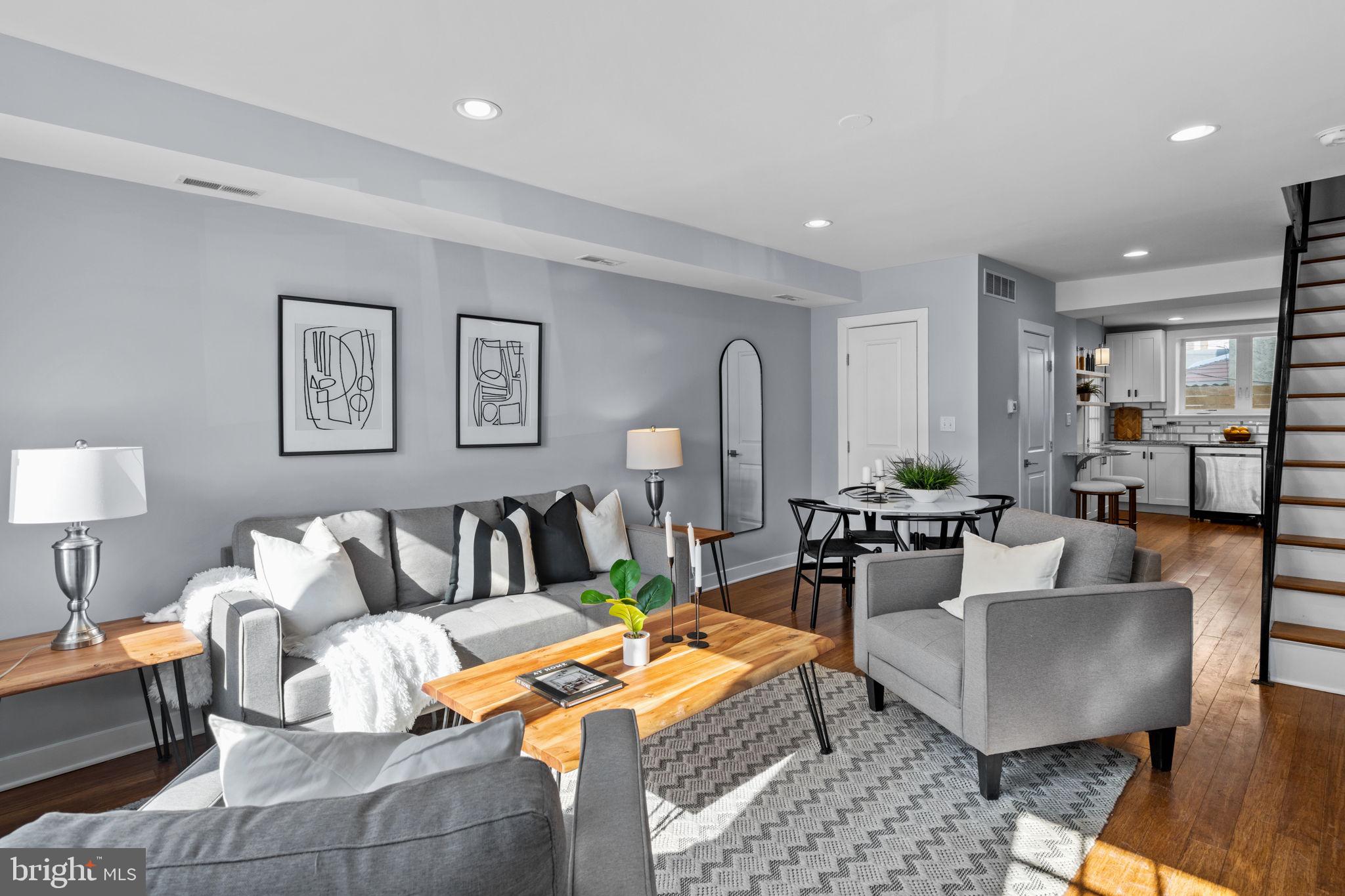 PASSYUNK SQUARE - Residential