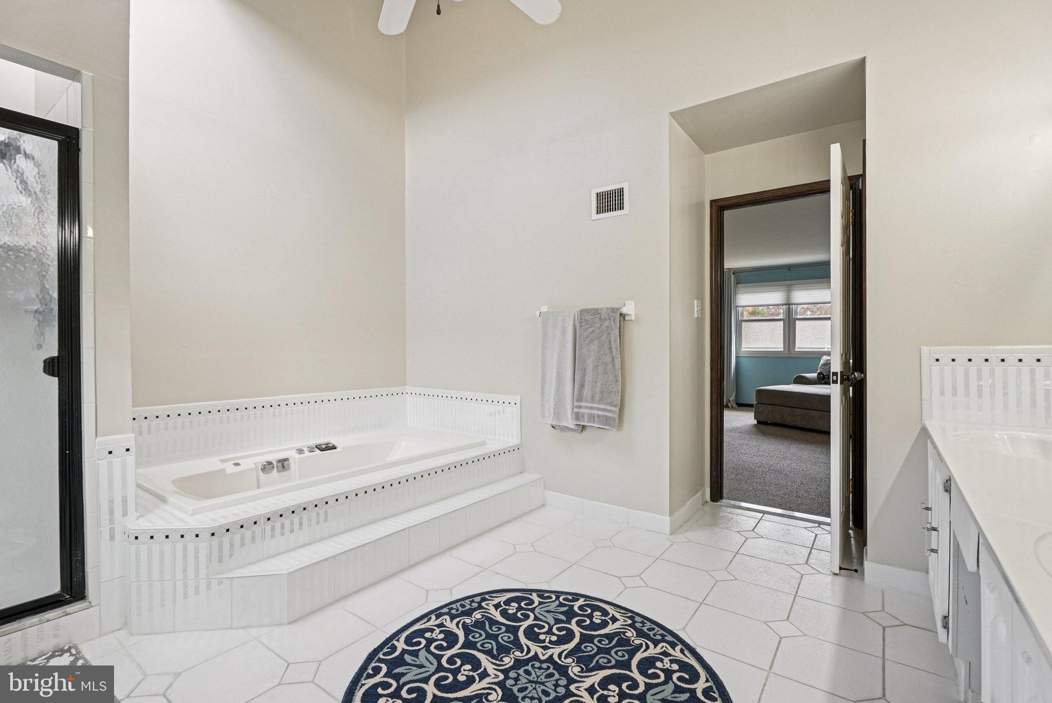 GWYNEDD HILL - Residential