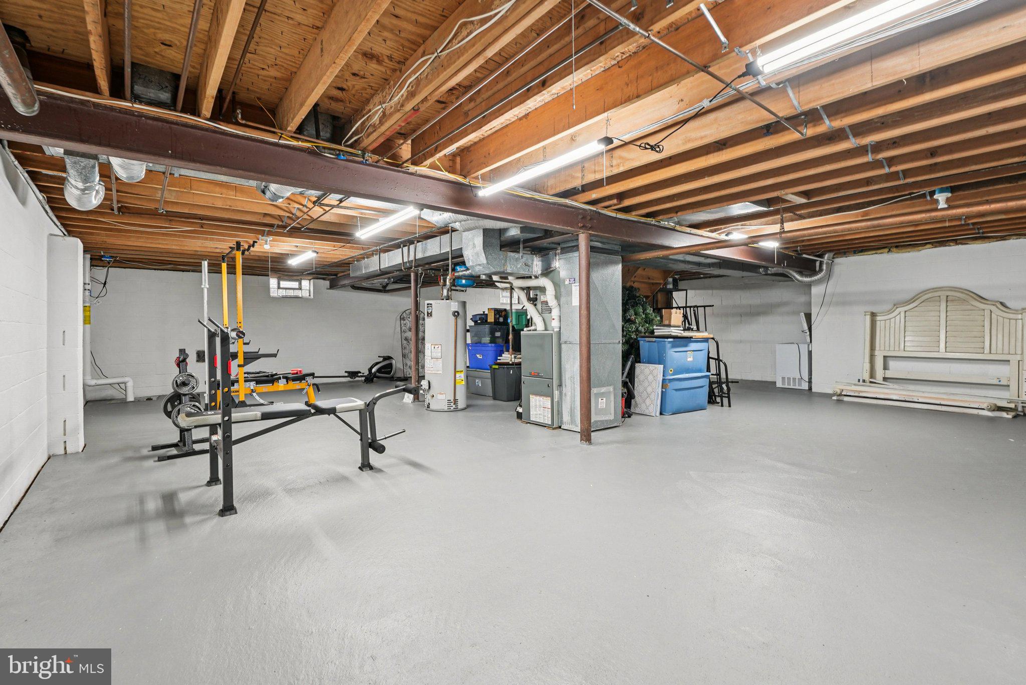 GWYNEDD HILL - Residential