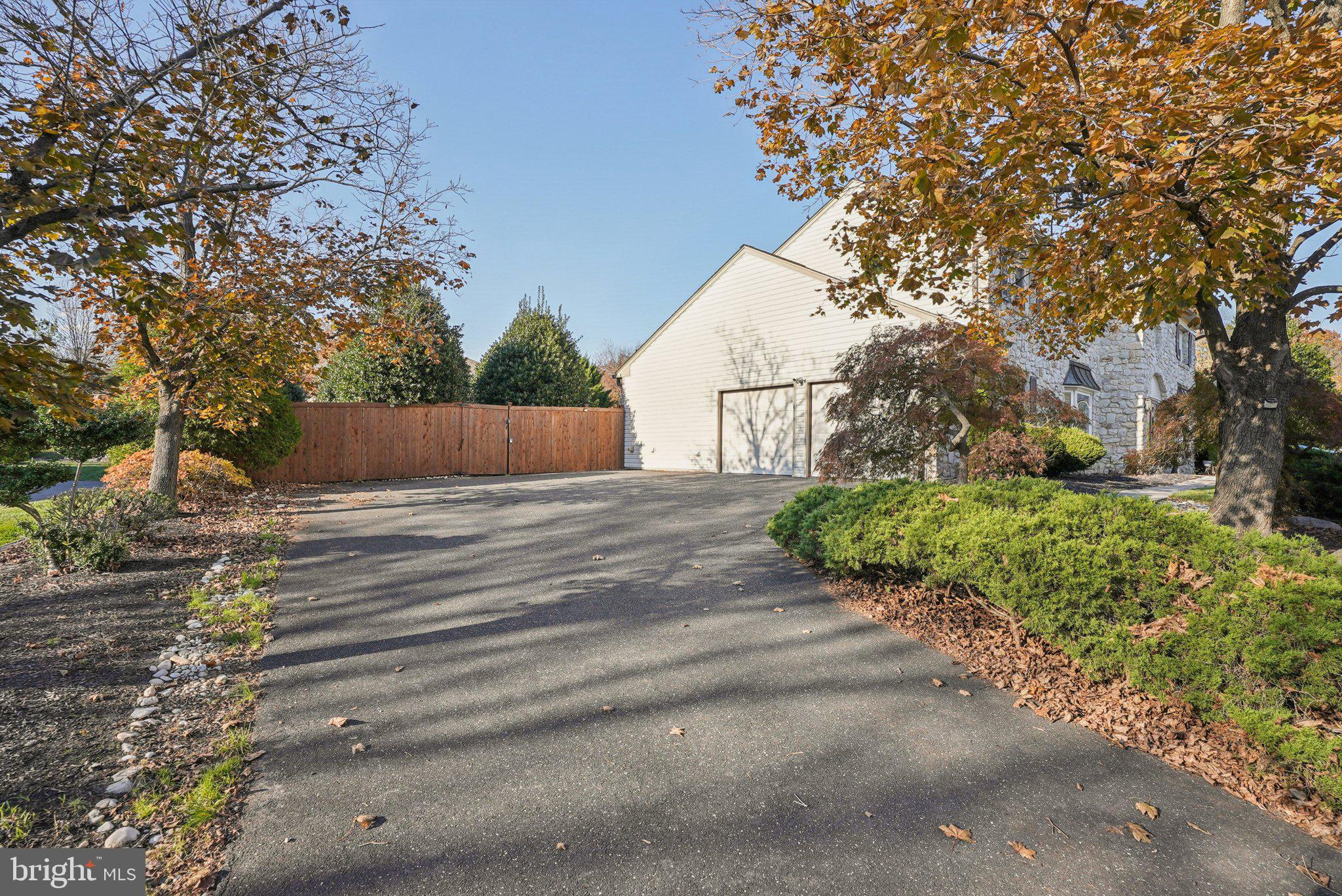 GWYNEDD HILL - Residential