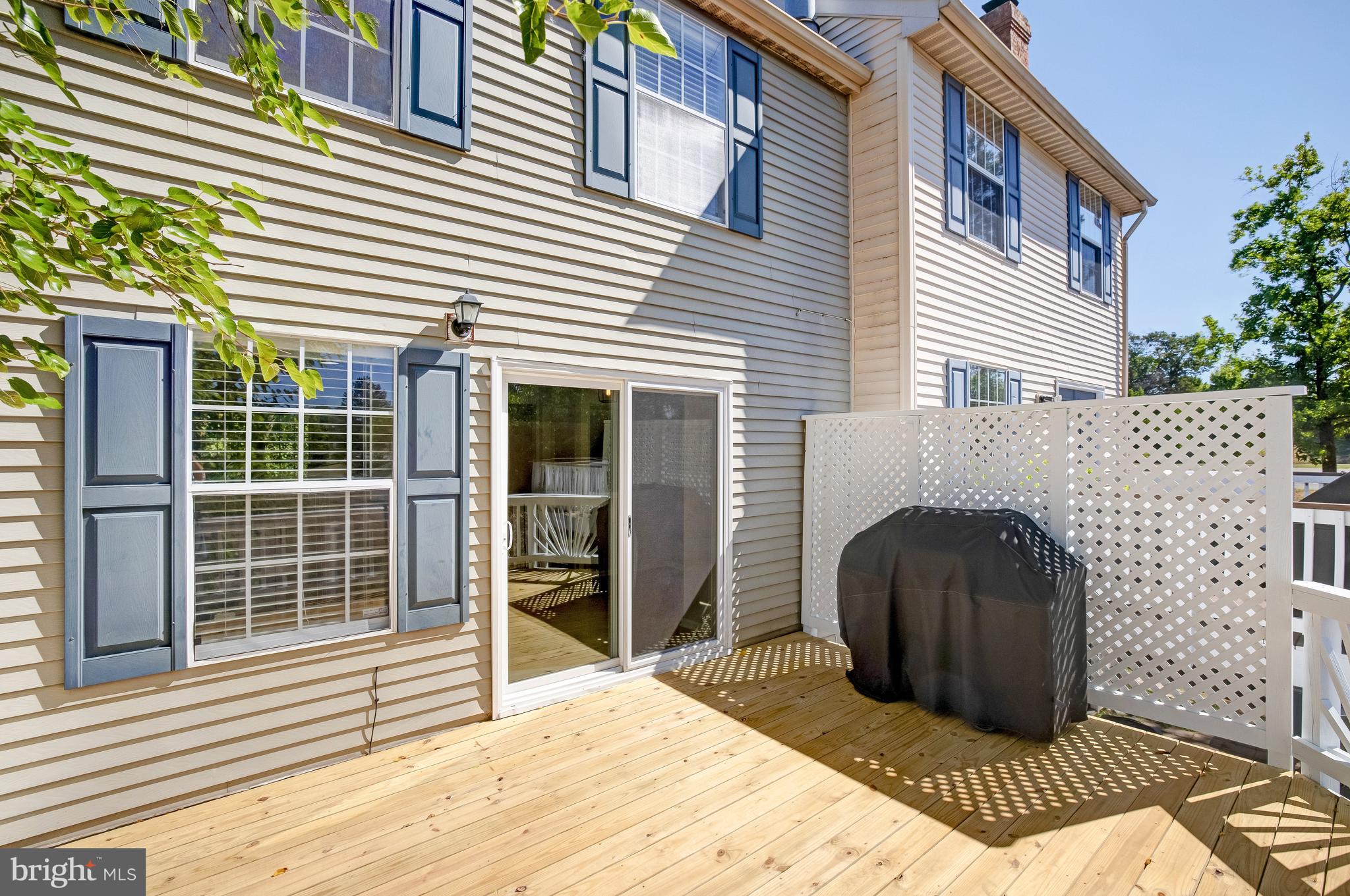 ASHBURN VILLAGE - Residential