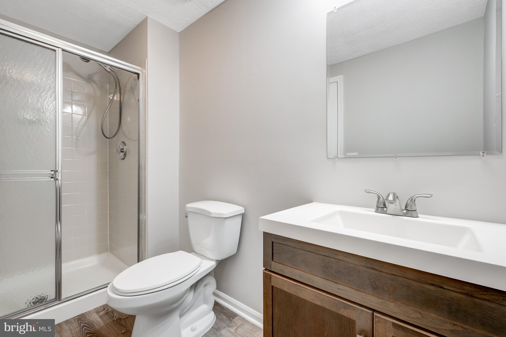 ASHBURN VILLAGE - Residential