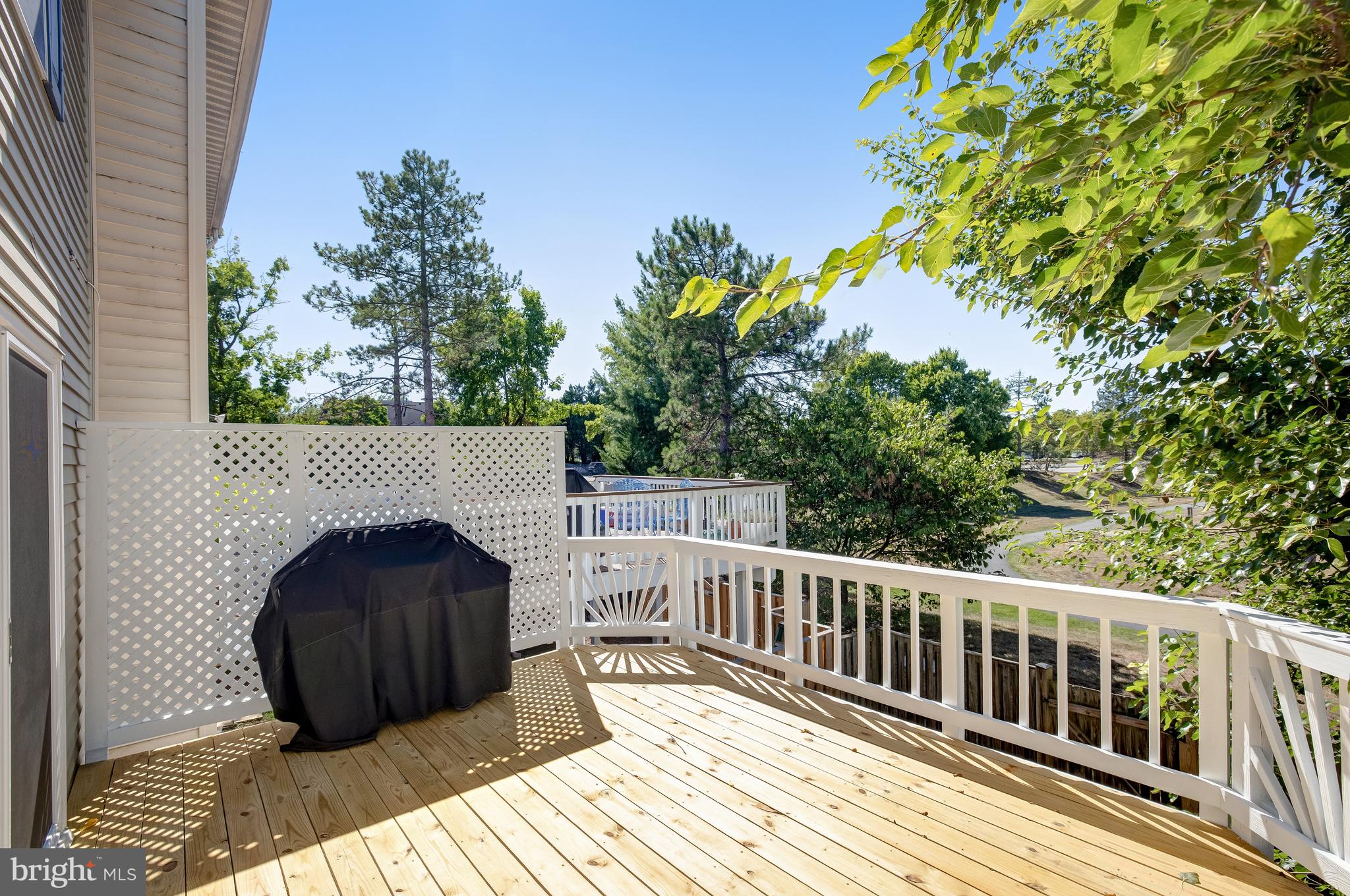 ASHBURN VILLAGE - Residential