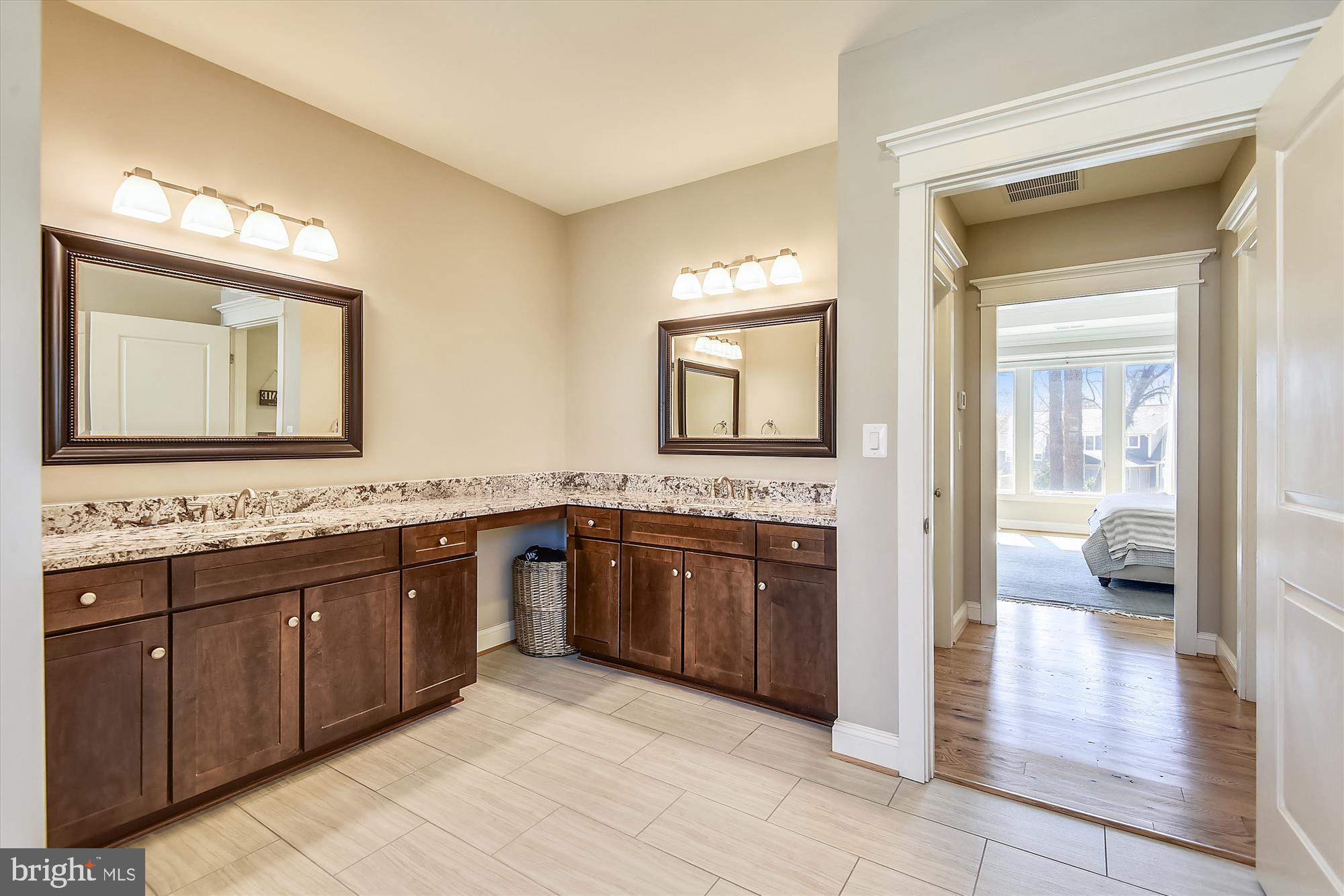 WEST VIENNA WOODS - Residential