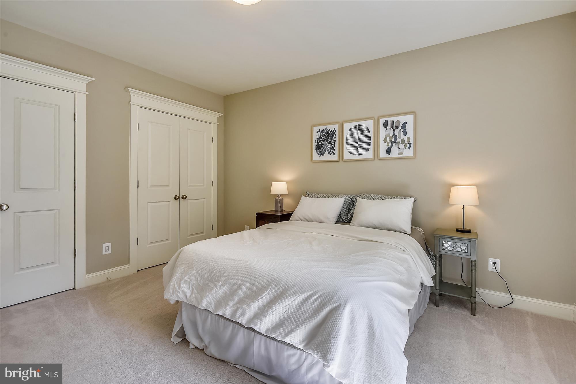 WEST VIENNA WOODS - Residential