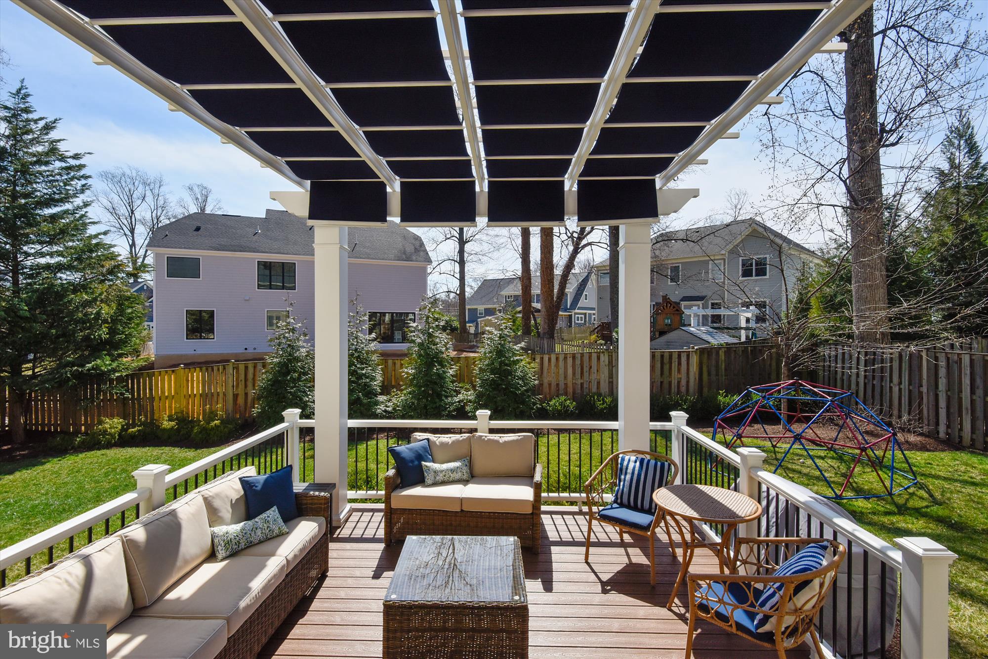 WEST VIENNA WOODS - Residential