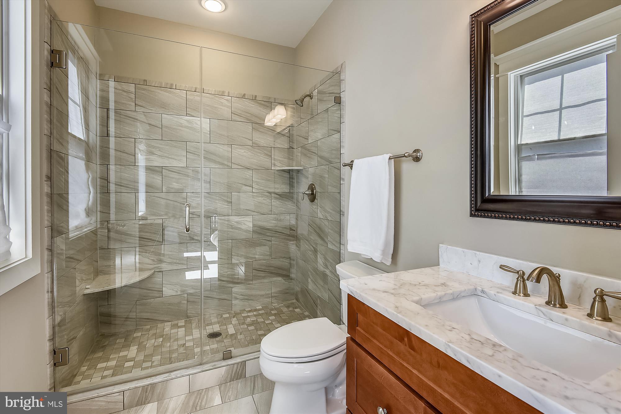 WEST VIENNA WOODS - Residential