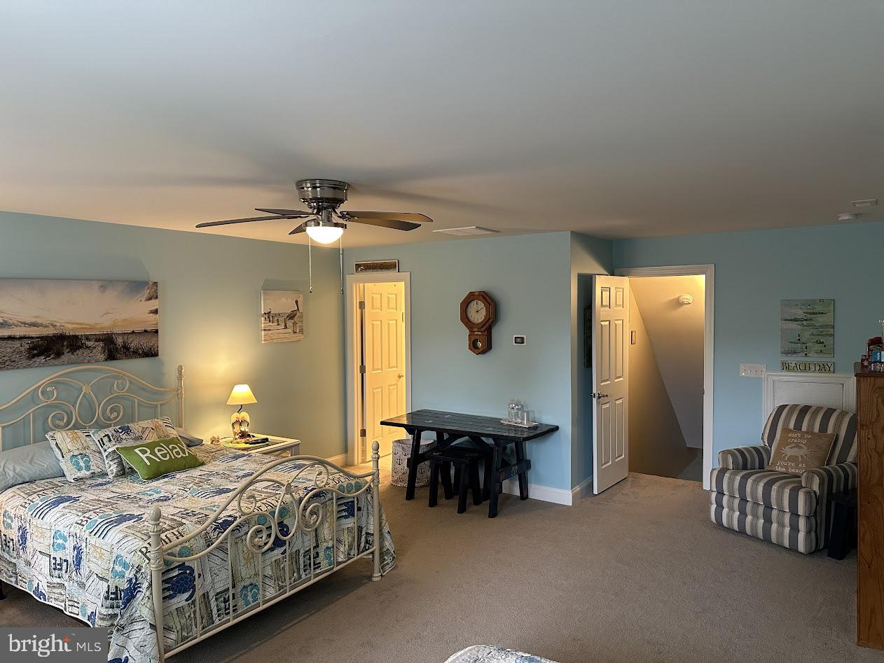 BAY COLONY - Residential