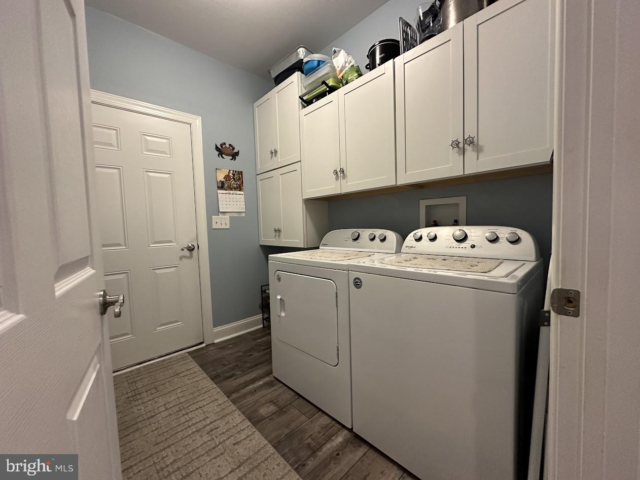 BAY COLONY - Residential