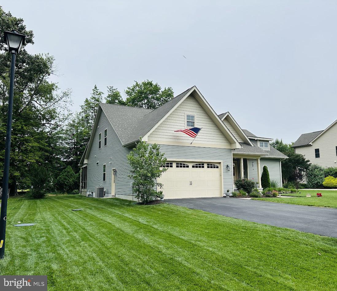BAY COLONY - Residential