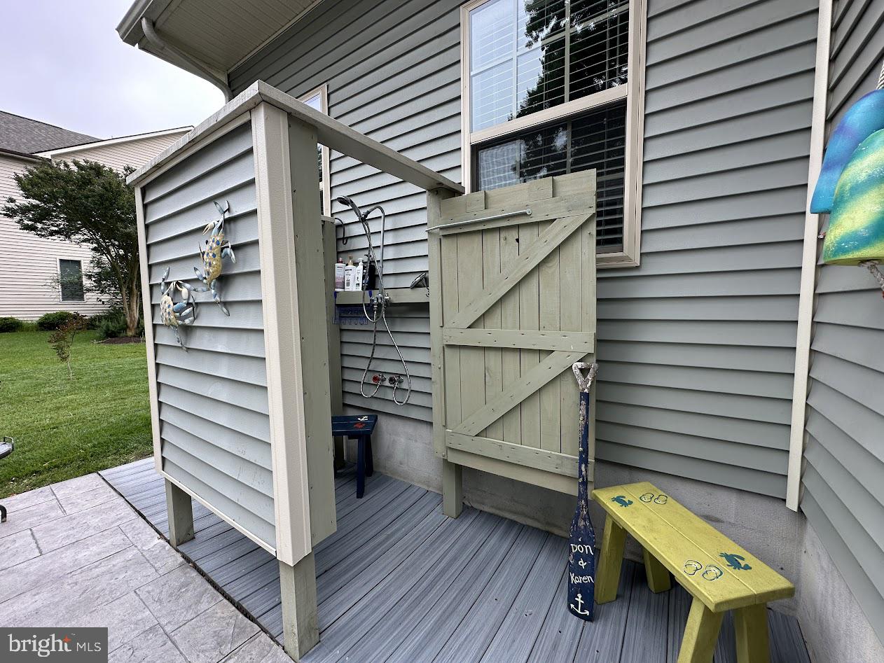 BAY COLONY - Residential