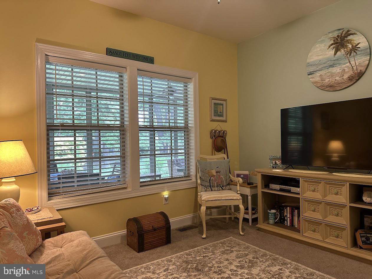 BAY COLONY - Residential