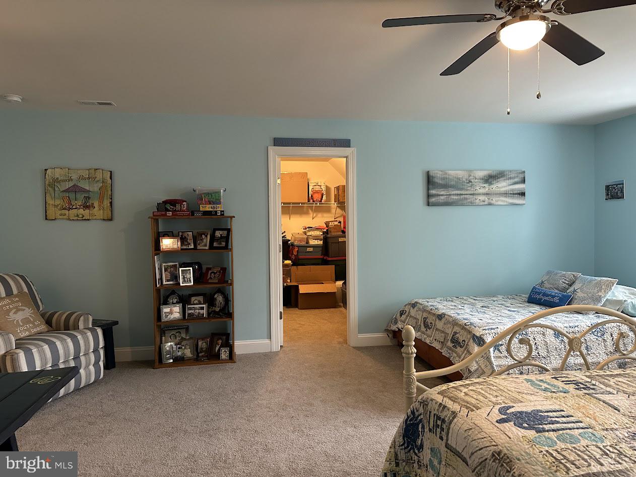 BAY COLONY - Residential