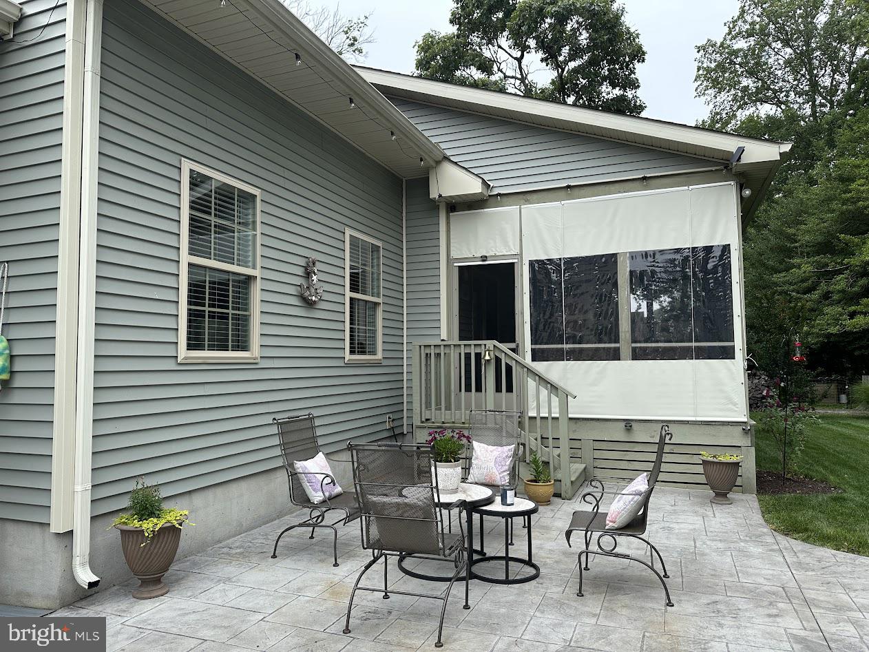 BAY COLONY - Residential