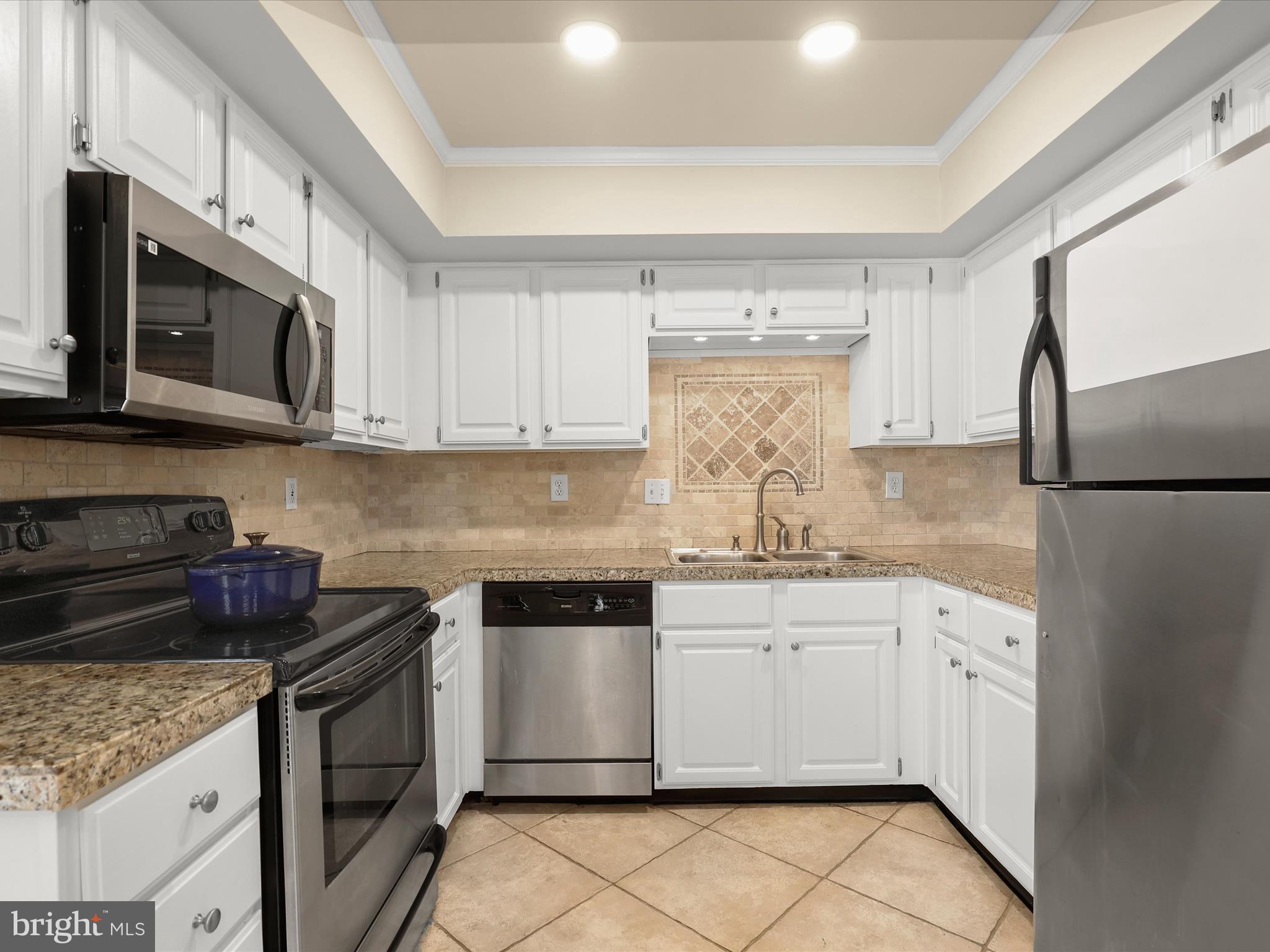 BALLENGER CREEK MEADOWS - Residential