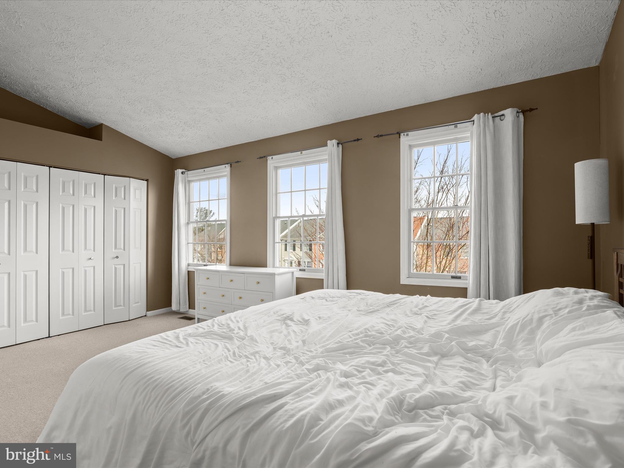 BALLENGER CREEK MEADOWS - Residential