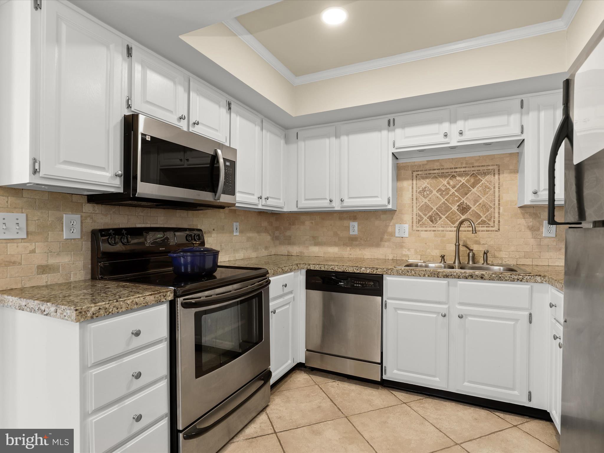 BALLENGER CREEK MEADOWS - Residential