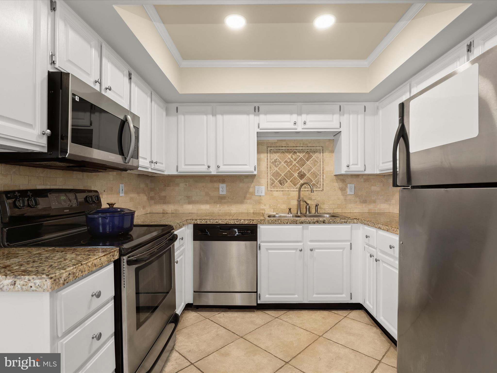 BALLENGER CREEK MEADOWS - Residential