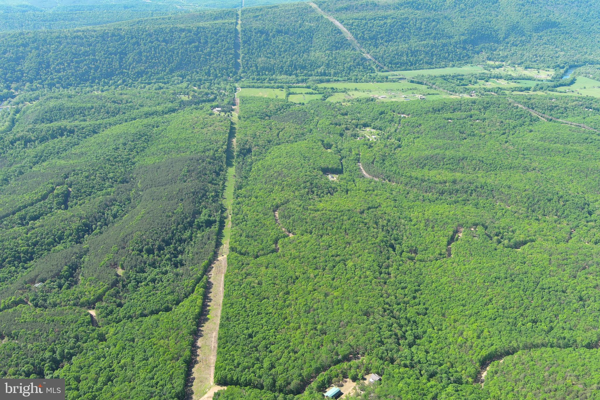 SHADOW KNOLLS - Land