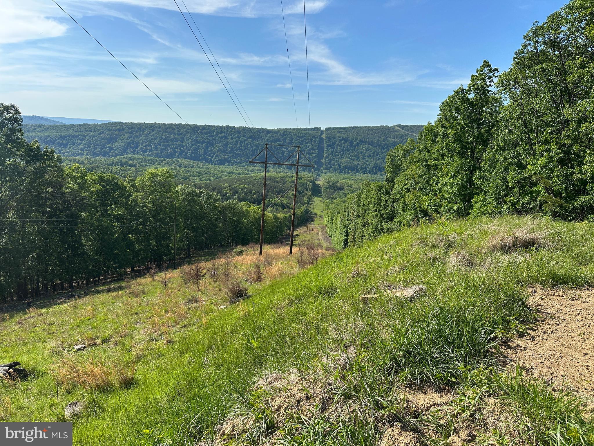 SHADOW KNOLLS - Land