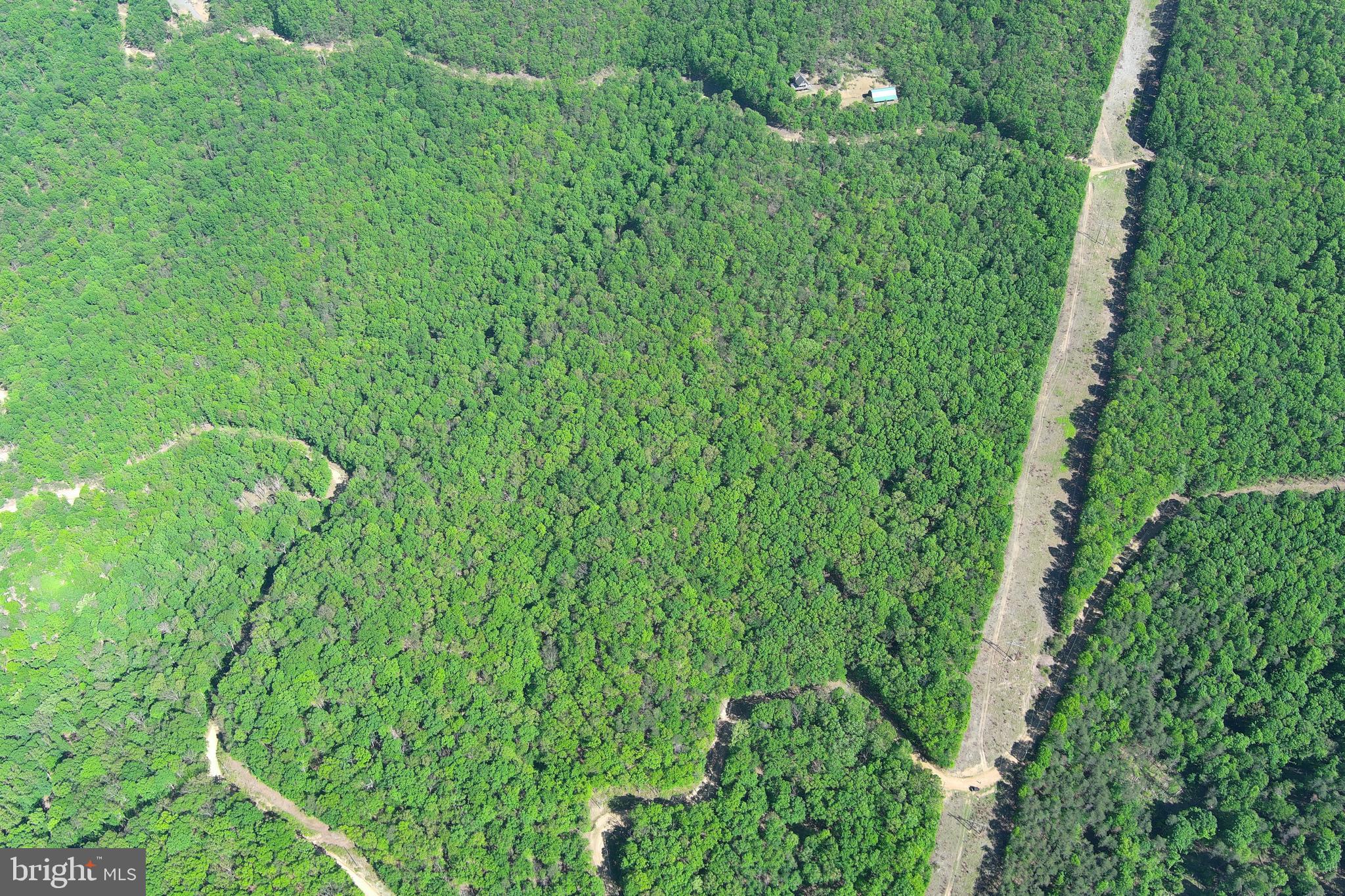 SHADOW KNOLLS - Land