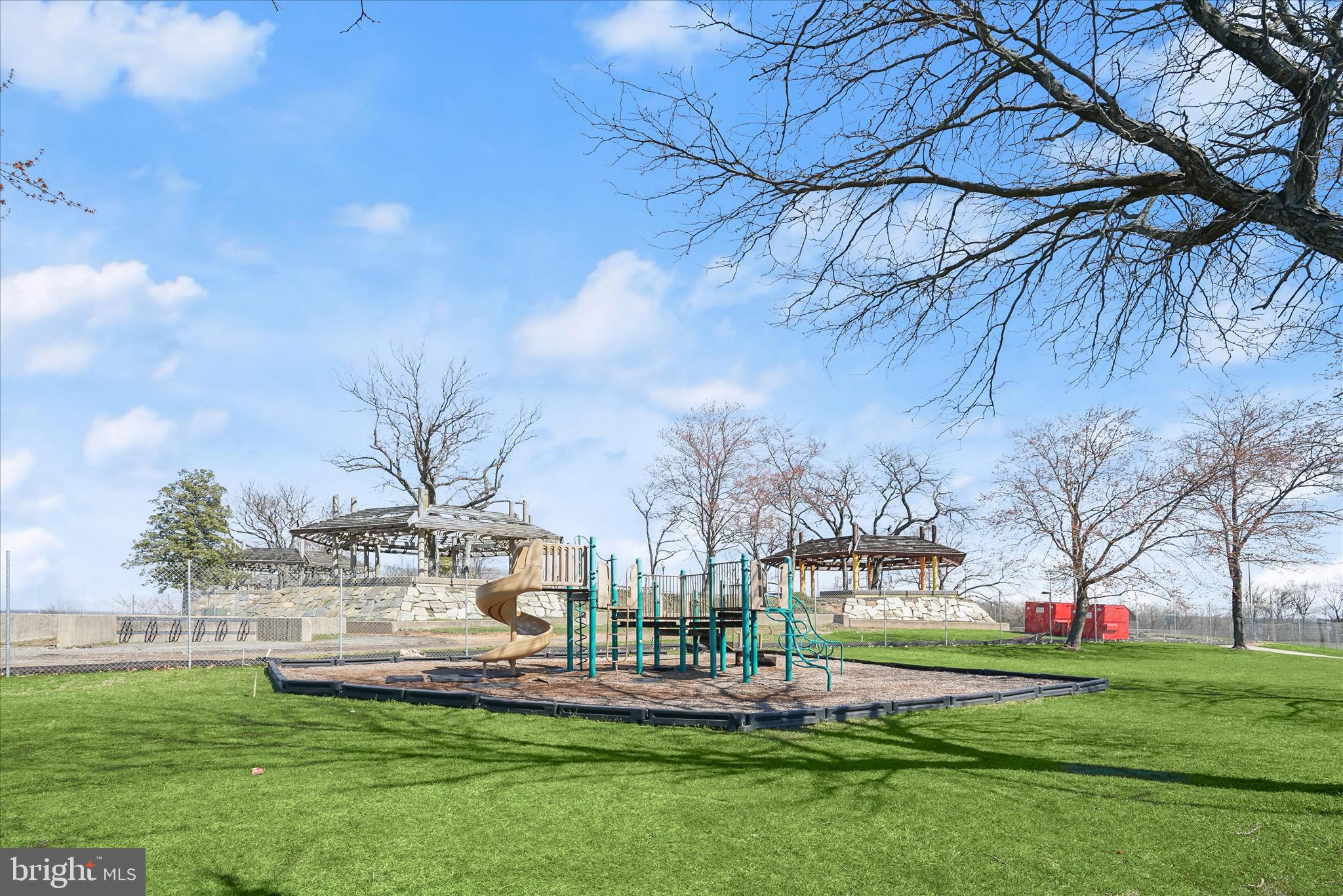 BROOKLAND - Residential