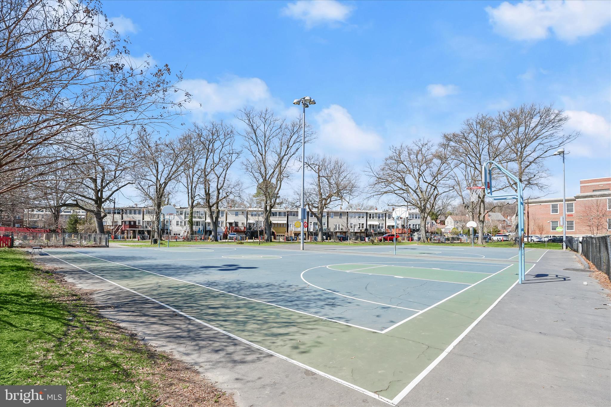 BROOKLAND - Residential