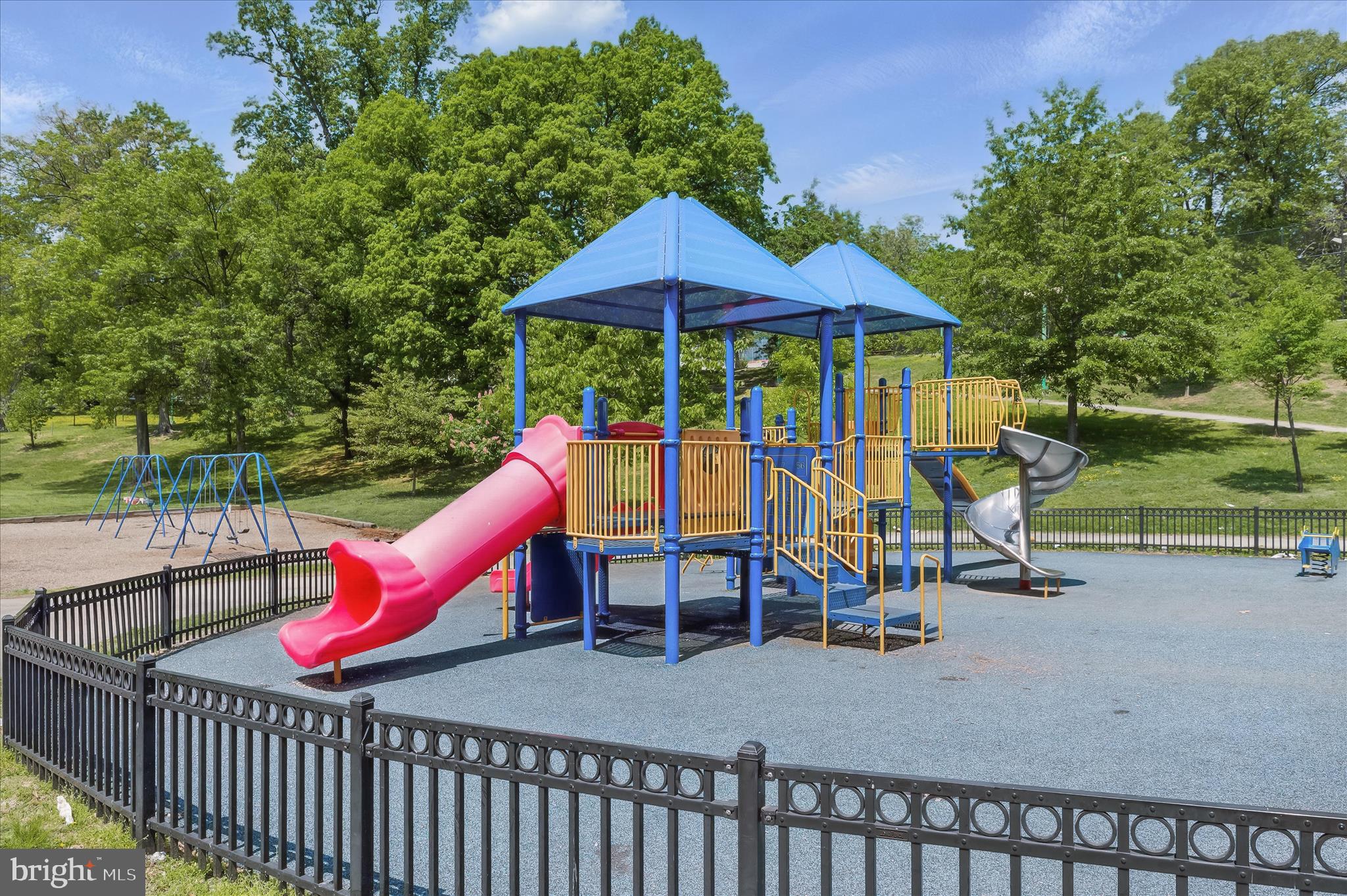 BROOKLAND - Residential