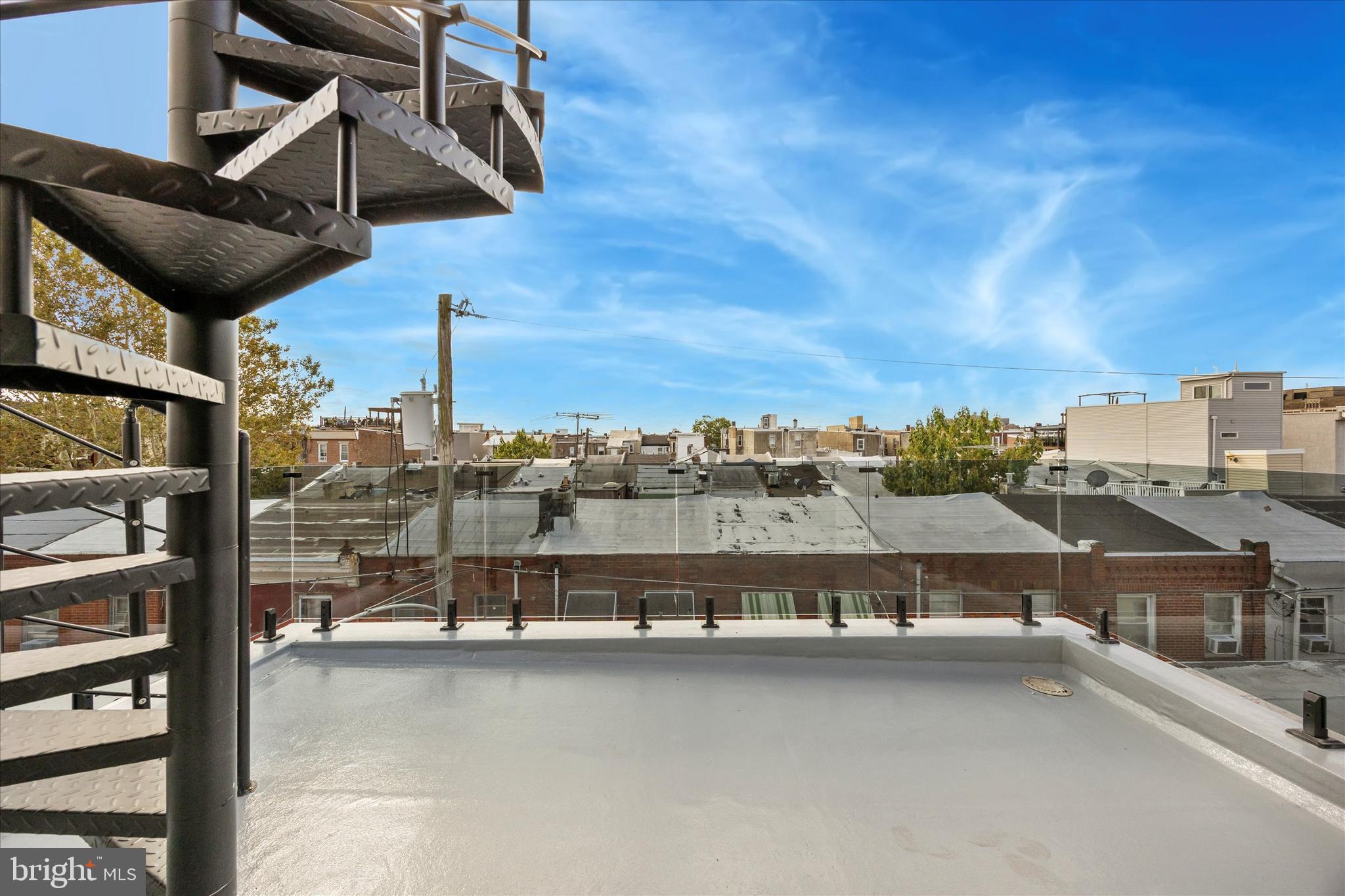 DICKINSON NARROWS - Residential