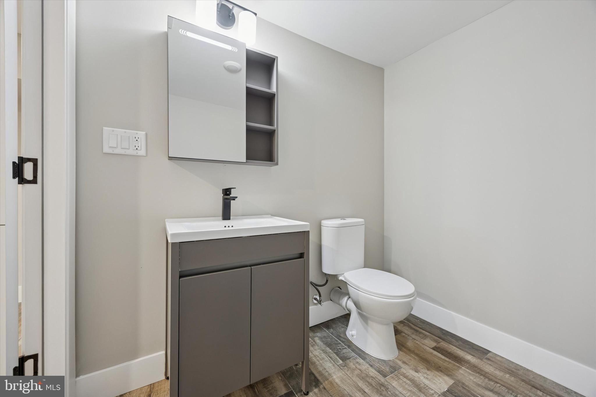 DICKINSON NARROWS - Residential