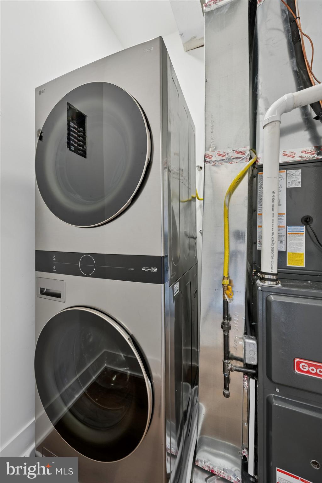 DICKINSON NARROWS - Residential