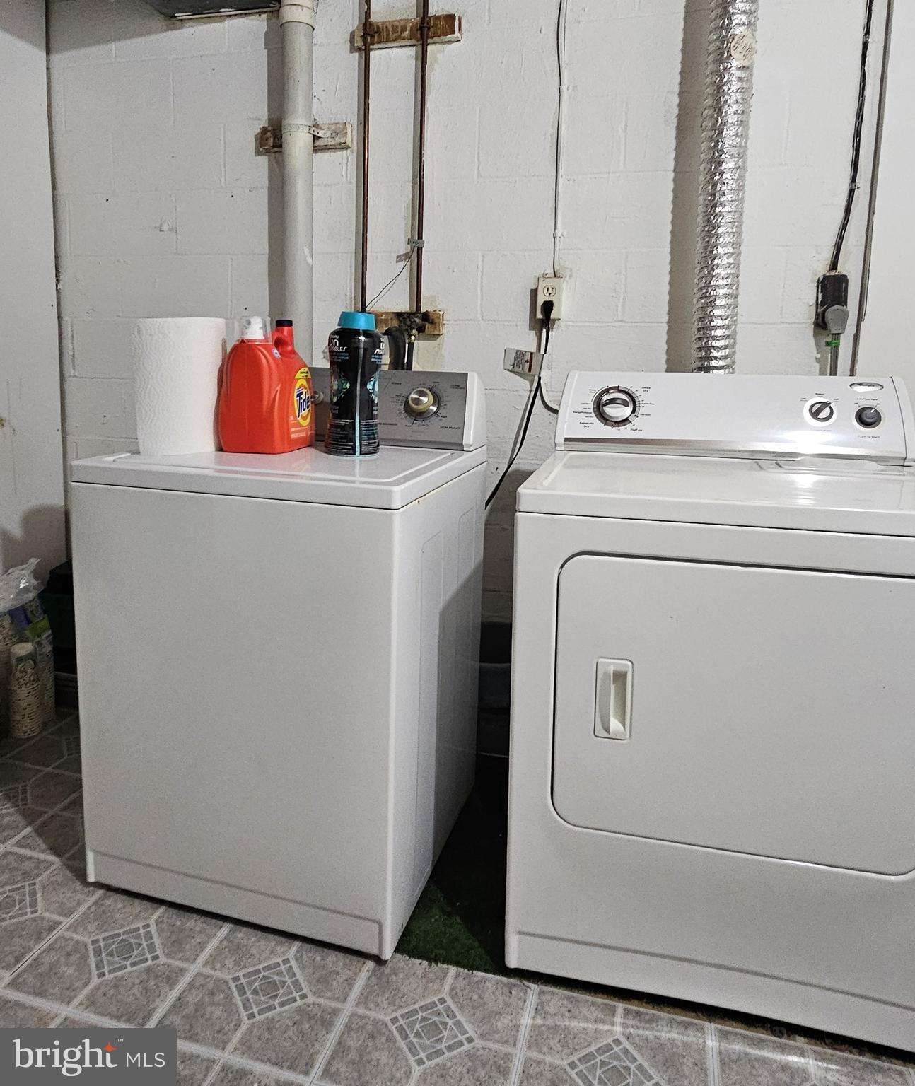 MONTGOMERY WOODS - Residential