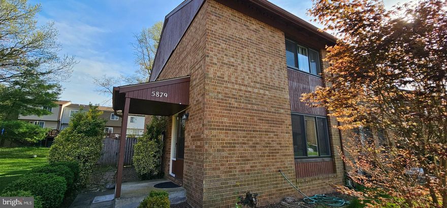 Ready to move in and well maintained 3 level end unit town home with 3 bedrooms, 2 full baths and 2 halfbaths. In main level- kitchen with  stainless steel appliances, granite counter tops,pantry and backsplash; dining room and living room. The advantage of this end unit is the tons of naturallight you have through the floors. Upper level- three bedrooms with ceiling fans and two full bathrooms.Finished basement with large recreational room and half bath.