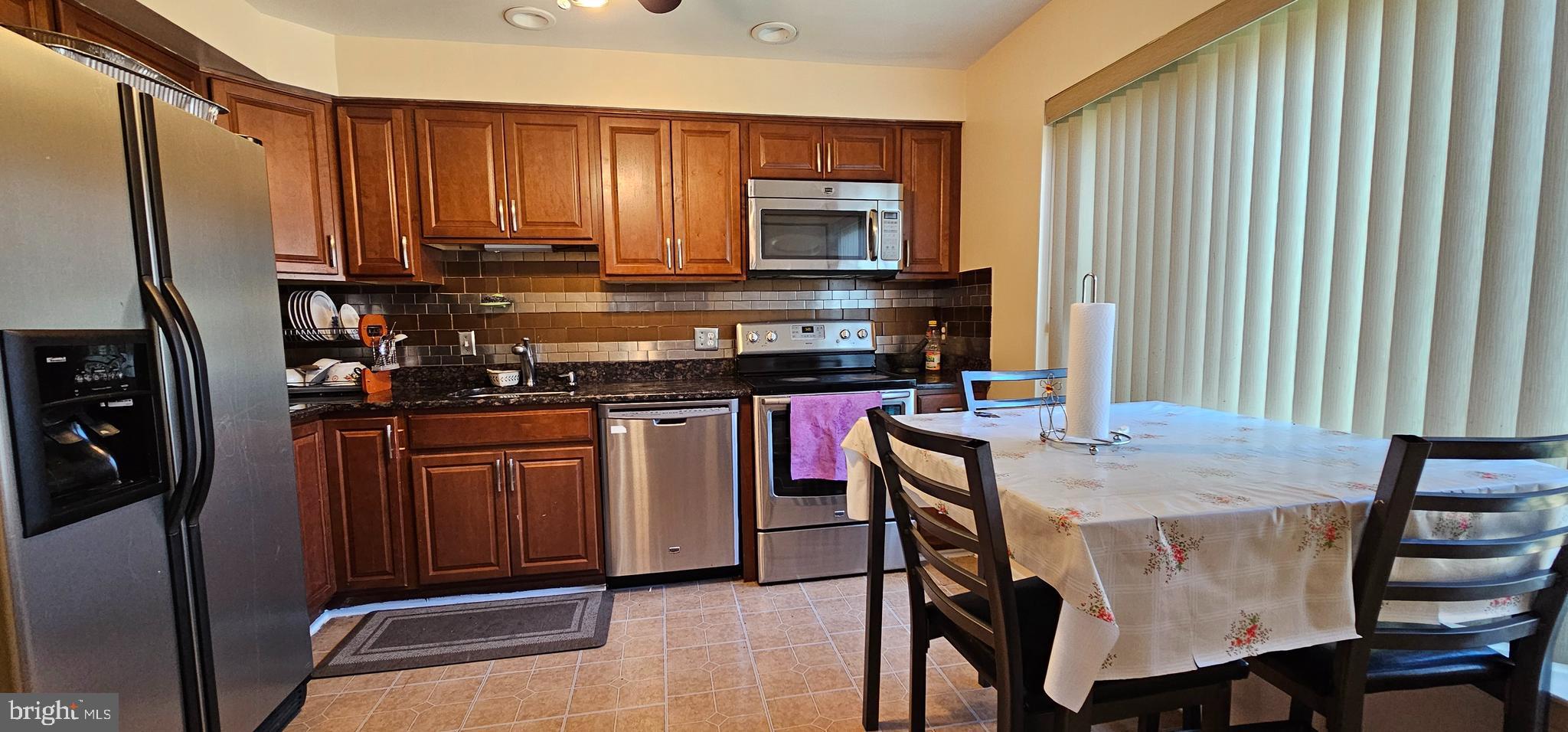 MONTGOMERY WOODS - Residential