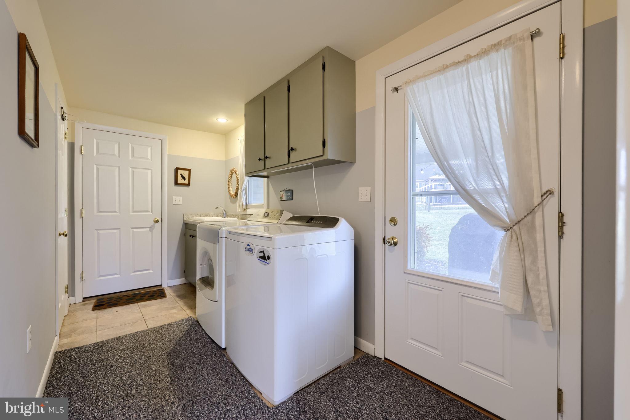 NEW  HOLLAND - Residential