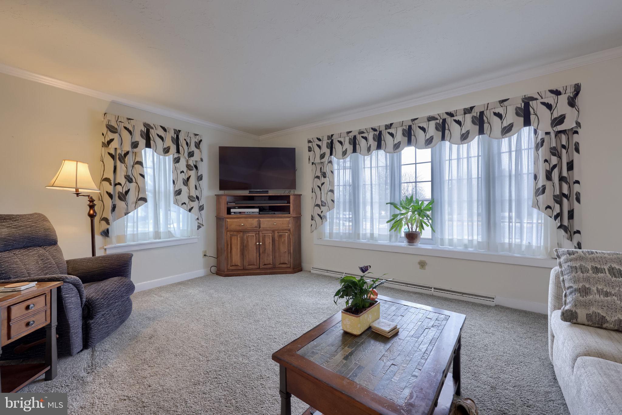 NEW  HOLLAND - Residential